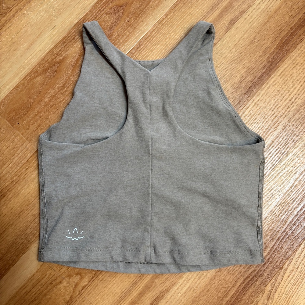 Beyond Yoga Racerback Crop Top - Picture 2 of 3
